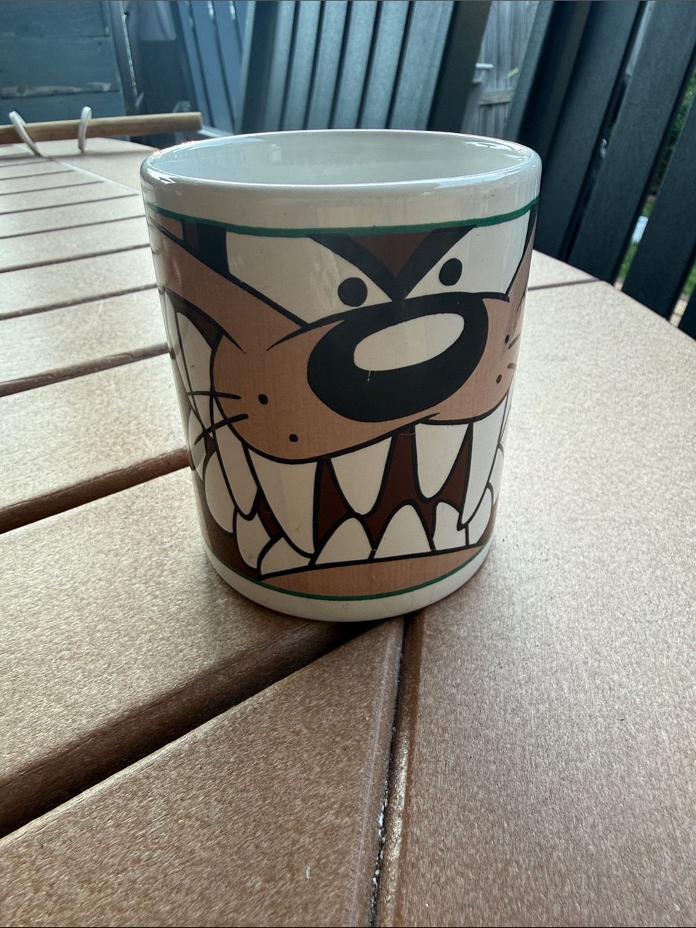 TAZ 2002 Looney Tunes Mug Gibson